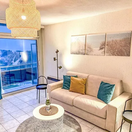 Studio 806 With Balcony By Interhome דירה